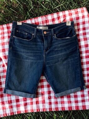 Signature by Levi Strauss & Co, Mid-Rise Bermuda Shorts, Women, 10 / W30,